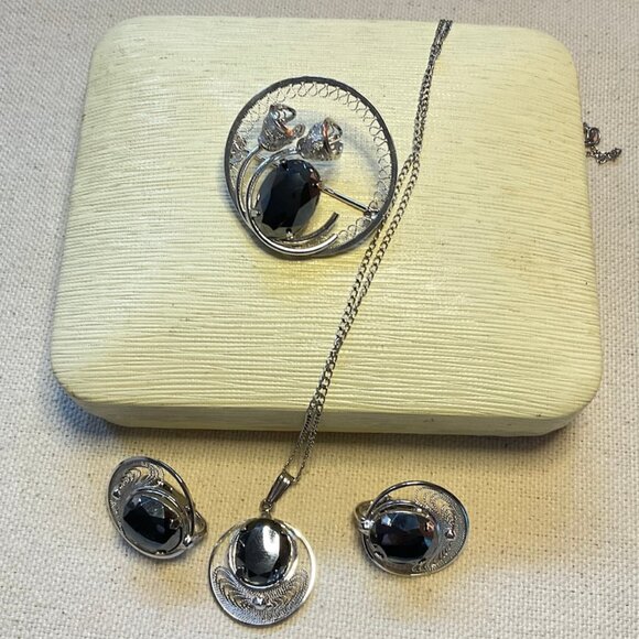 1950s Black Hematite Sterling Silver Jewelry Set – by Zeidell’s – Boxed - Picture 7 of 10